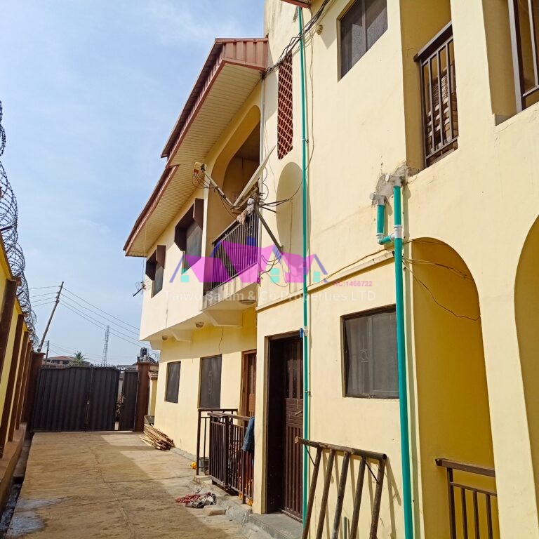 3 bedroom flat for rent at agbowo express bodija ibadan