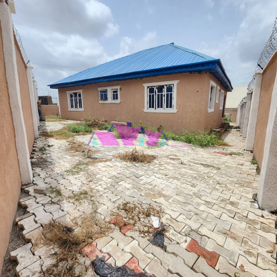 self compound newly built 3 bedroom detached bungalow at mogona area off akala express way Ibadan