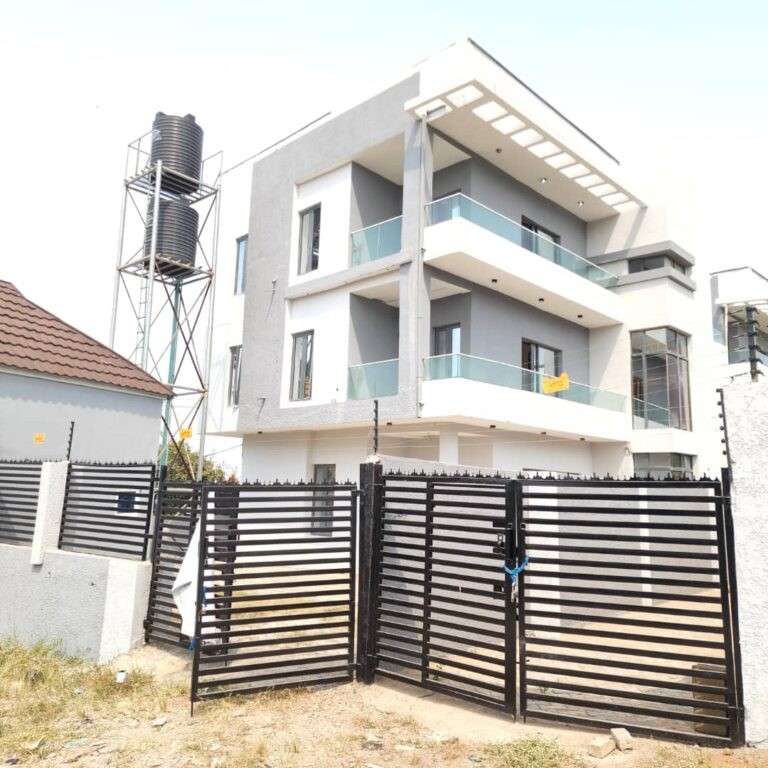Newly Build 5 Bedrooms Fully Detached Duplex