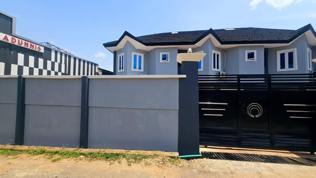 3 bedroom terrace duplex with BQ