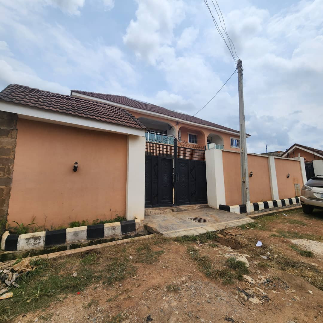 5 Bedroom Duplex with Twin 3 Bedroom Flats
