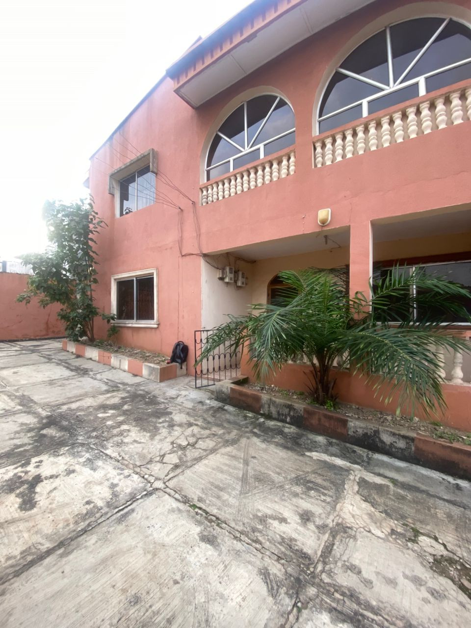 2 Unit of 4 Bedroom Duplex