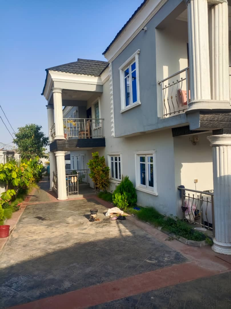 6 Bedroom Duplex