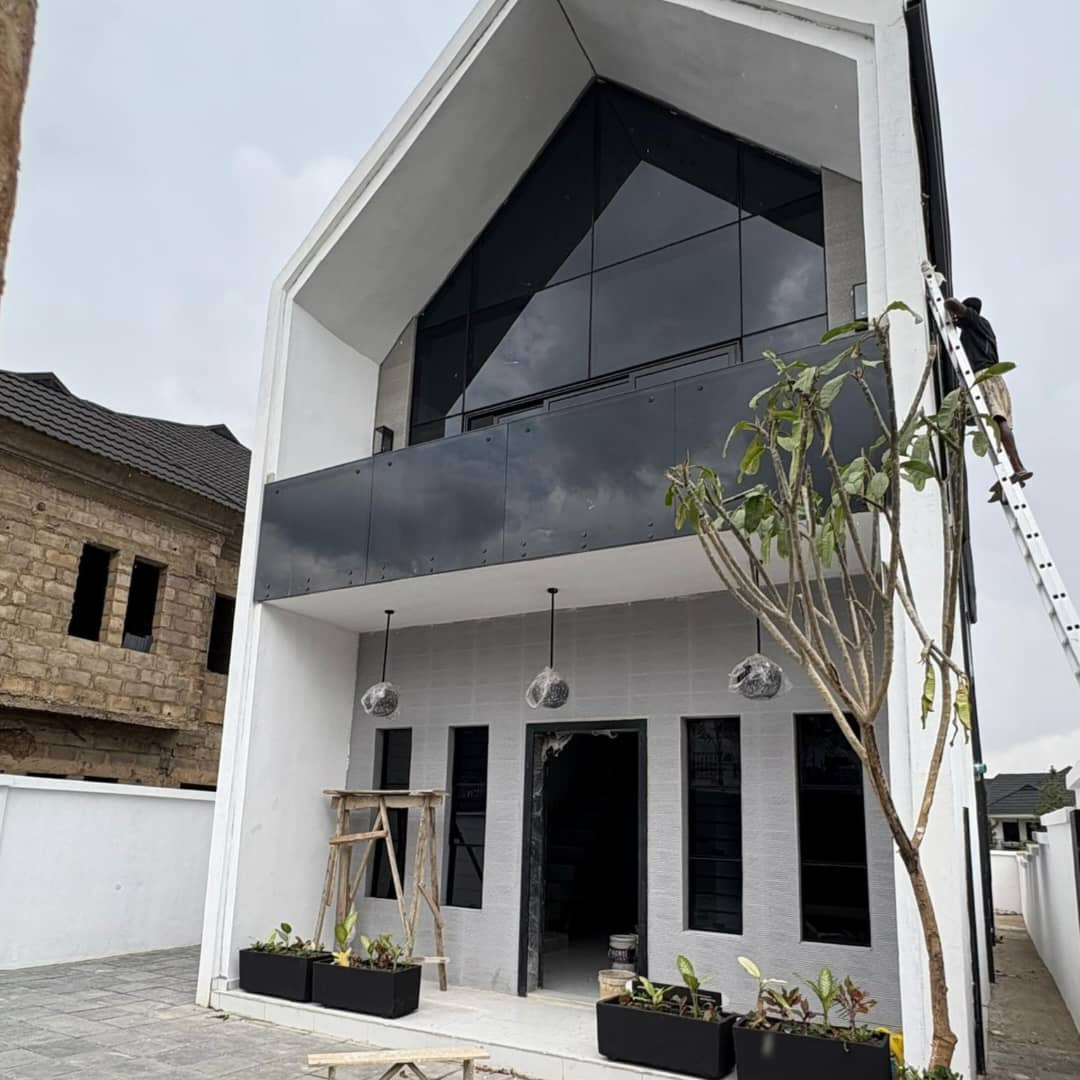 Tastefully Built 3 Bedroom Detached Duplex