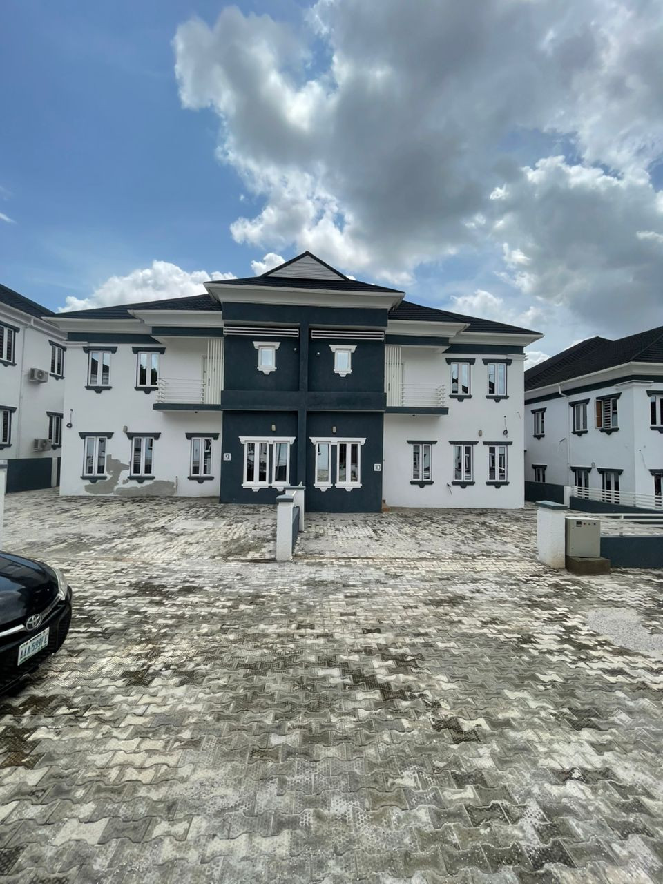 4 Bedroom Duplex with Bq
