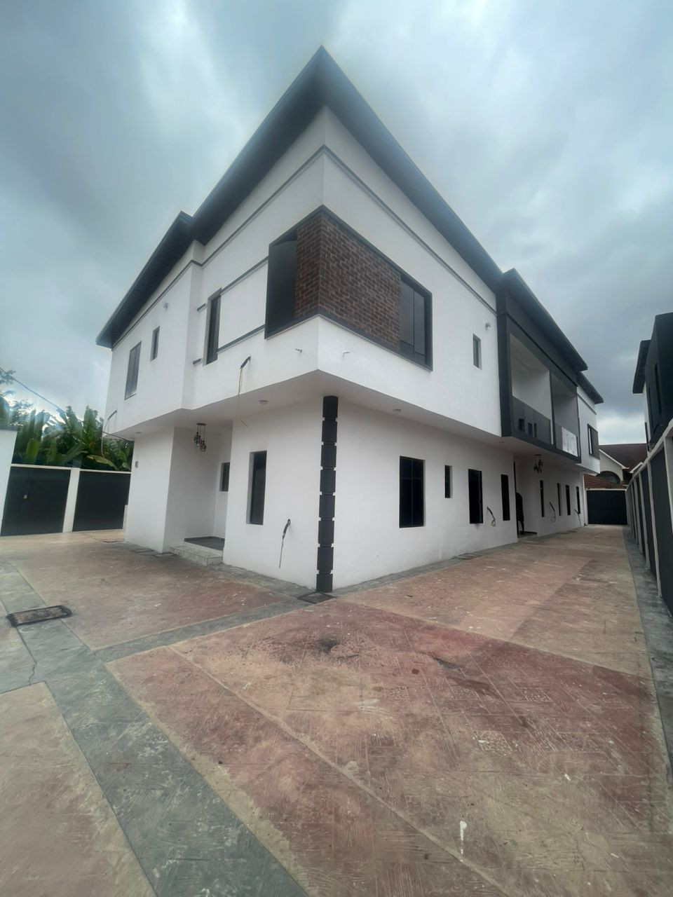 4 Bedroom Semi Detached Duplex with Bq