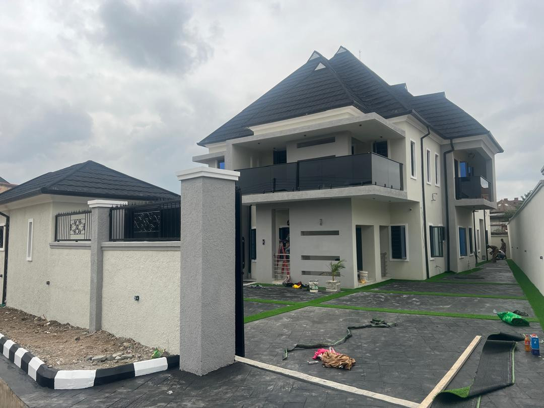 4 Bedroom Duplex with Maid’s Room