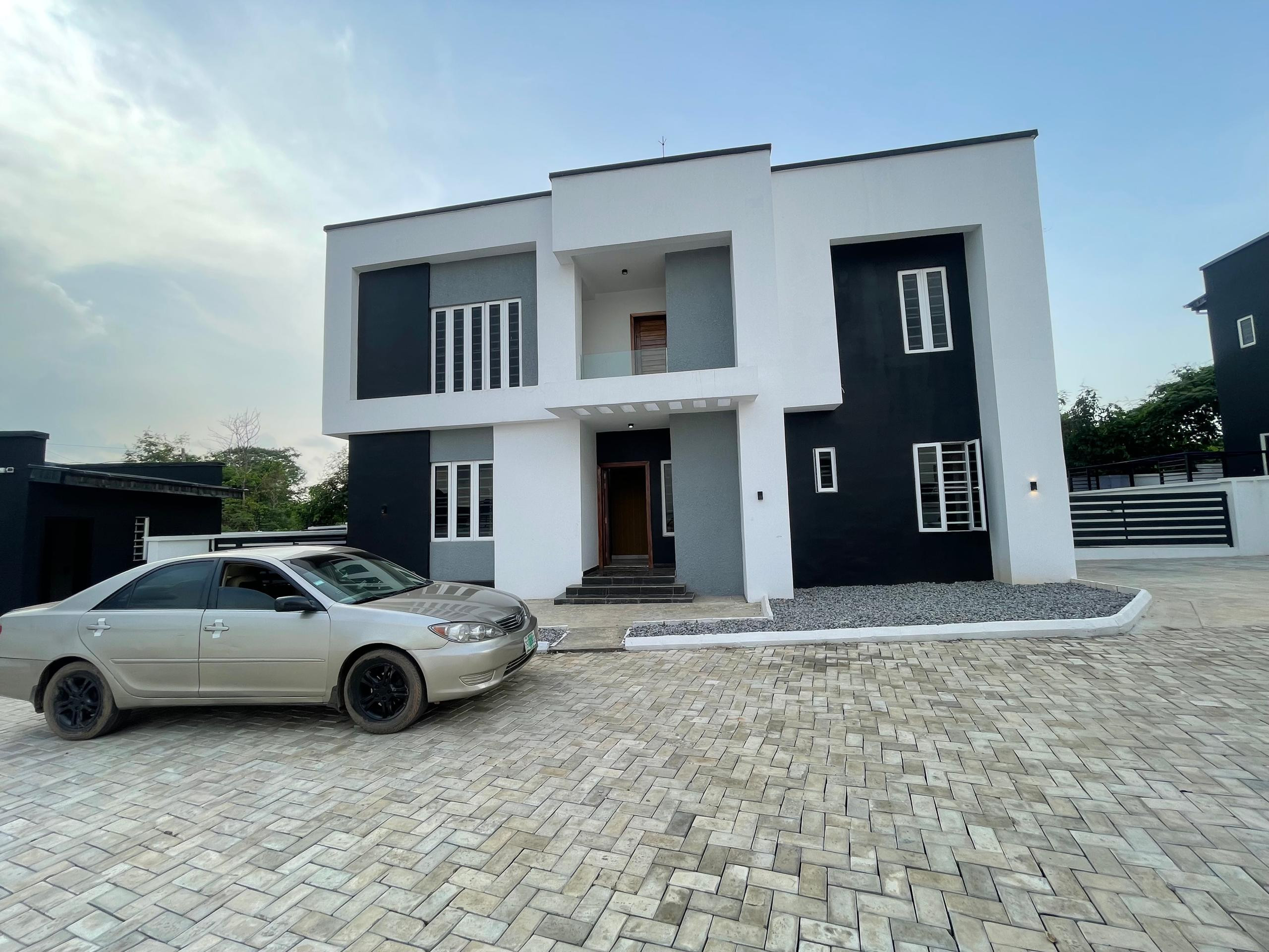 Fully Detached 4 Bedroom Duplex Home