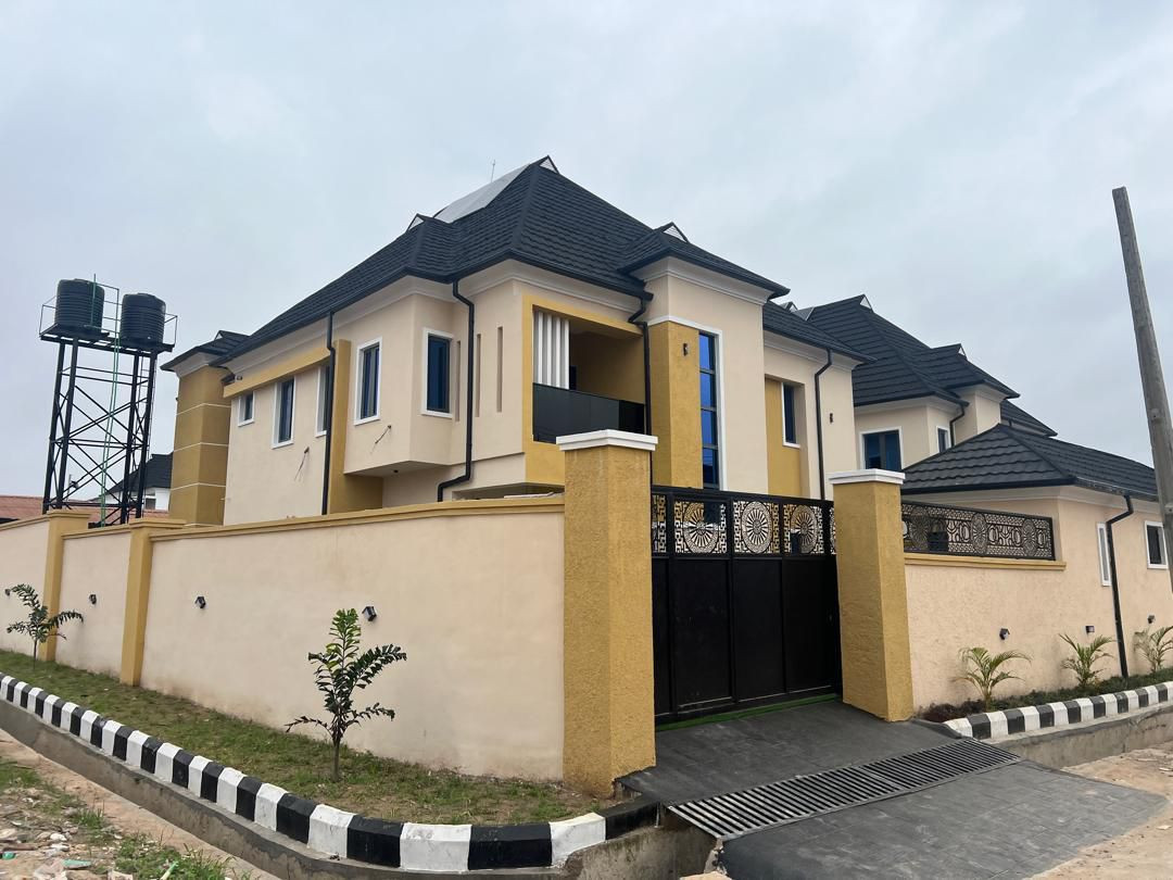 4 Bedroom Duplex