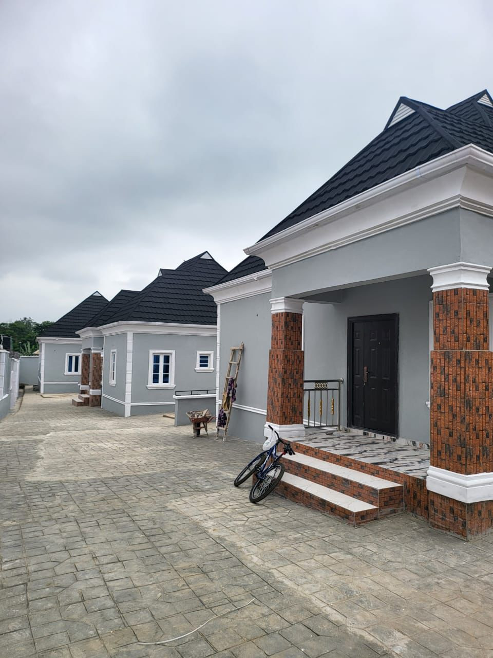 3 Unit of 2 Bedroom Bungalow