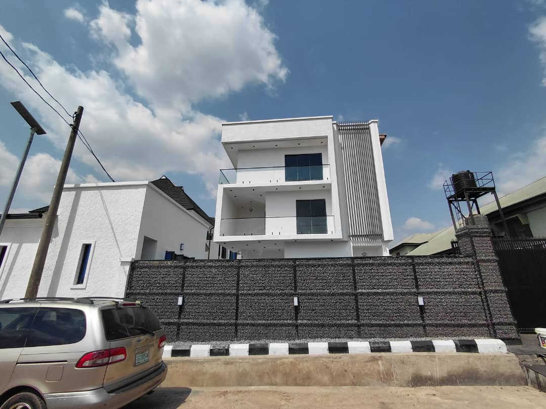 5 Bedroom Detached Duplex with Bq