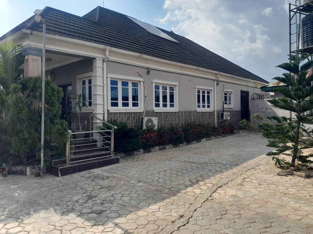 3 bedroom bungalow
