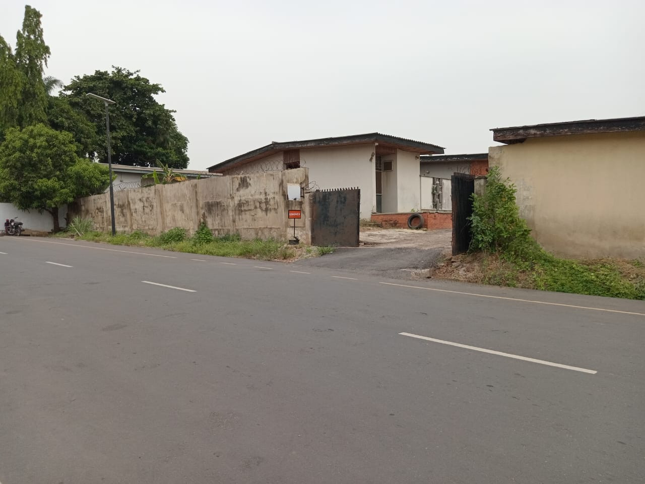 3400sqm of land with structure