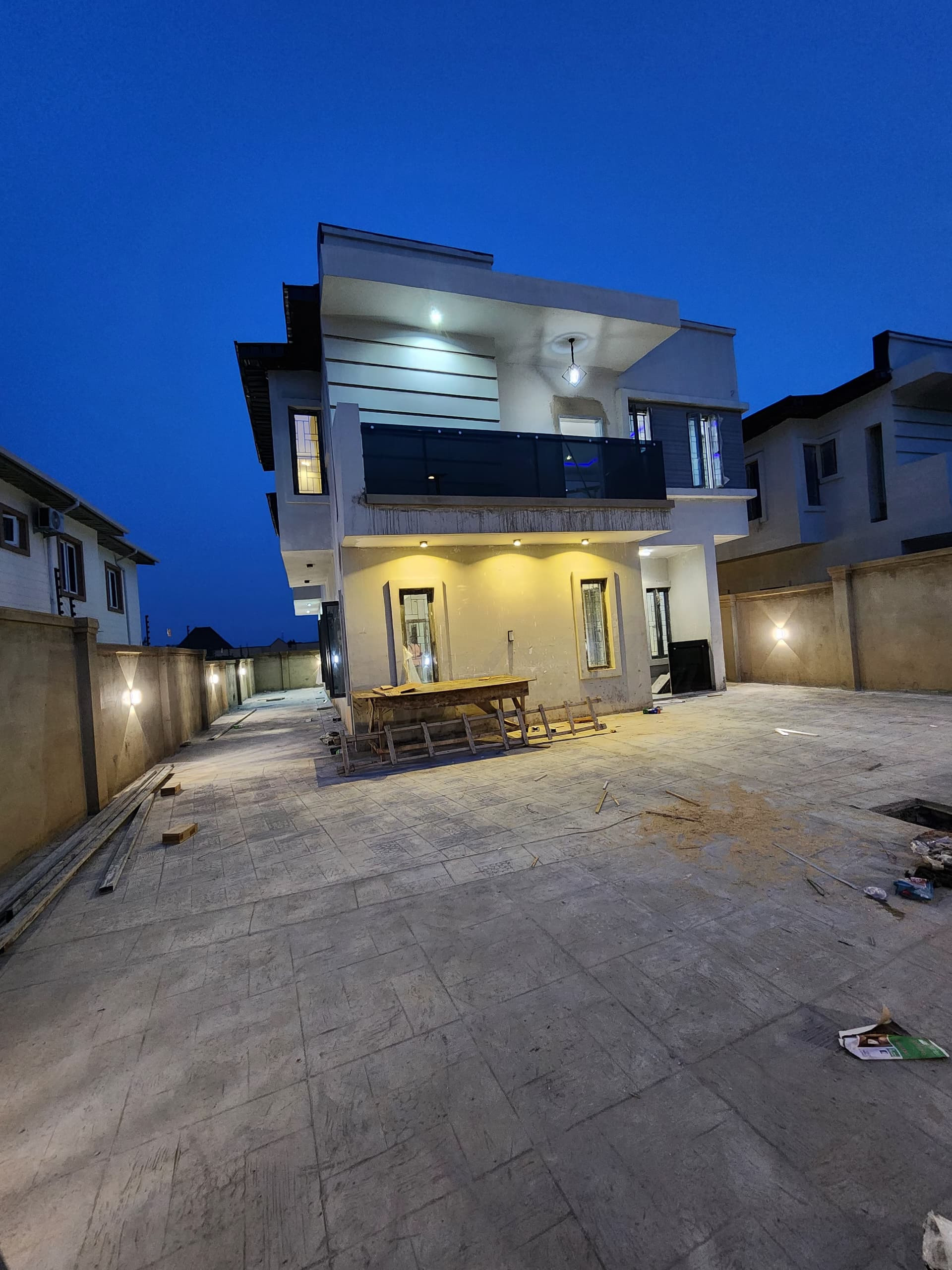 4 bedroom Duplex