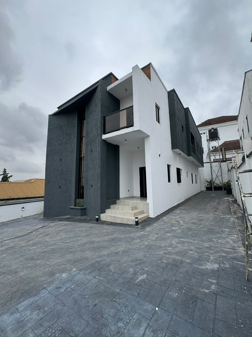 Newly Built 4-Bedroom Detached Duplex with BQ