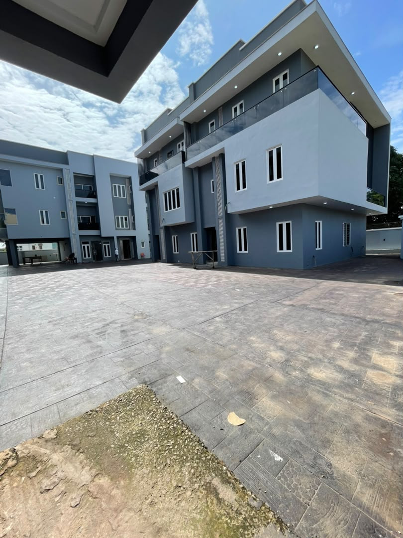 8 Units of 3-Bedroom Apartments