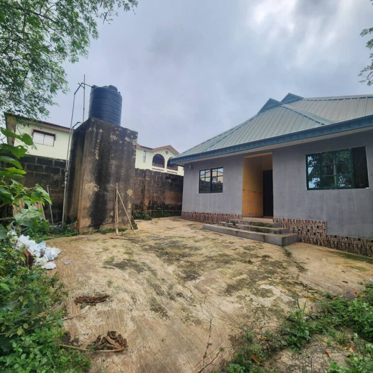 5 bedroom flat
