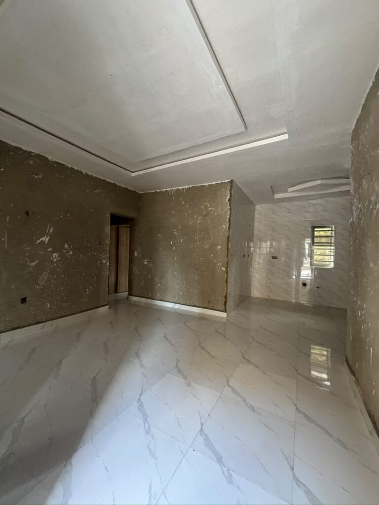 3 Bedroom Apartment — image 1