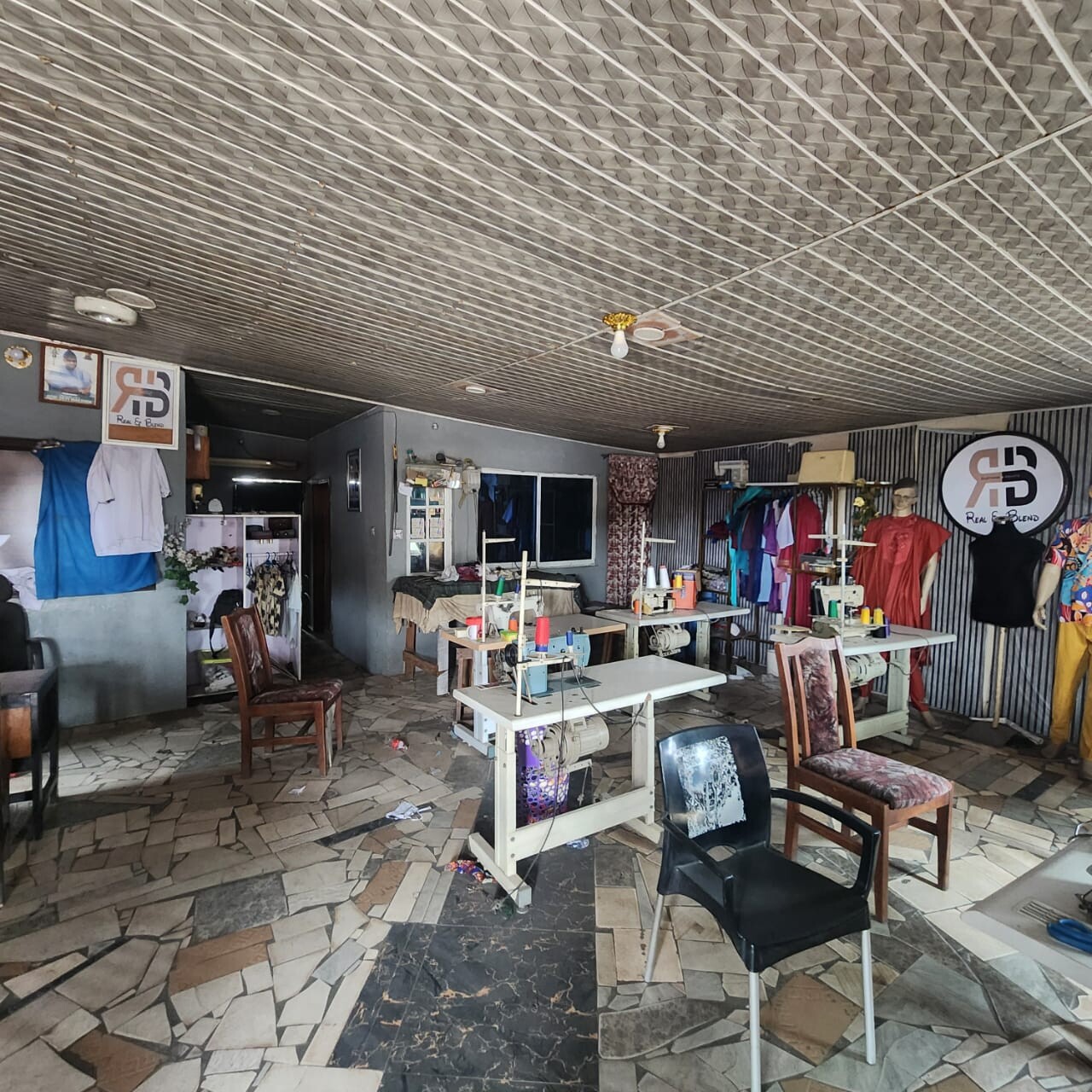 Spacious shop